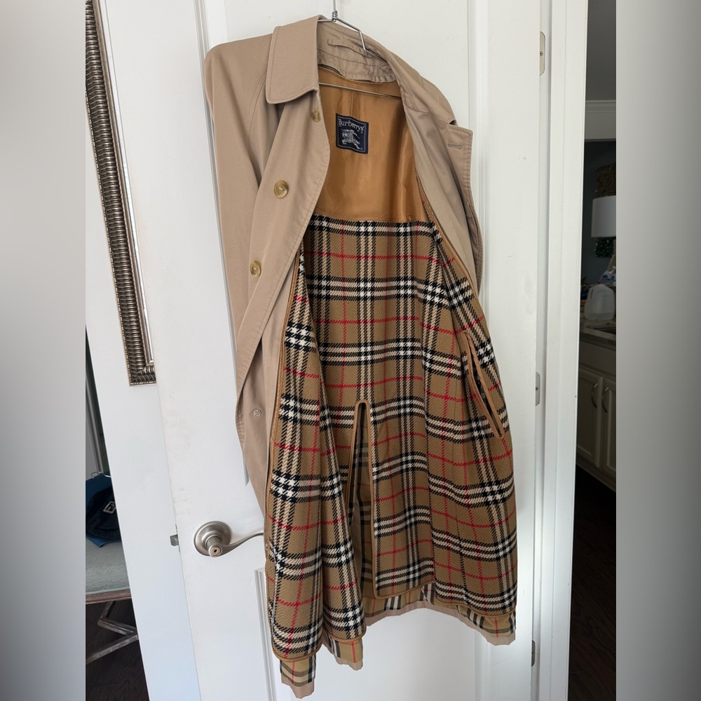 VTG BURBERRYS Trench Coat Wool Zip-Out Lining Size 38 REG - Picture 8 of 14